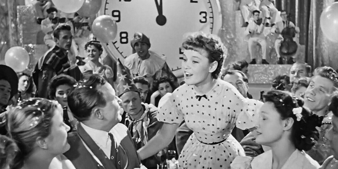 «Пять минут» и «Три белых коня»: почему мы до сих пор поём советские новогодние песни, а новые — не помним?