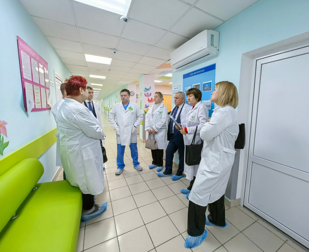    Общественники проверили работу главного травмоцентра Кировской области