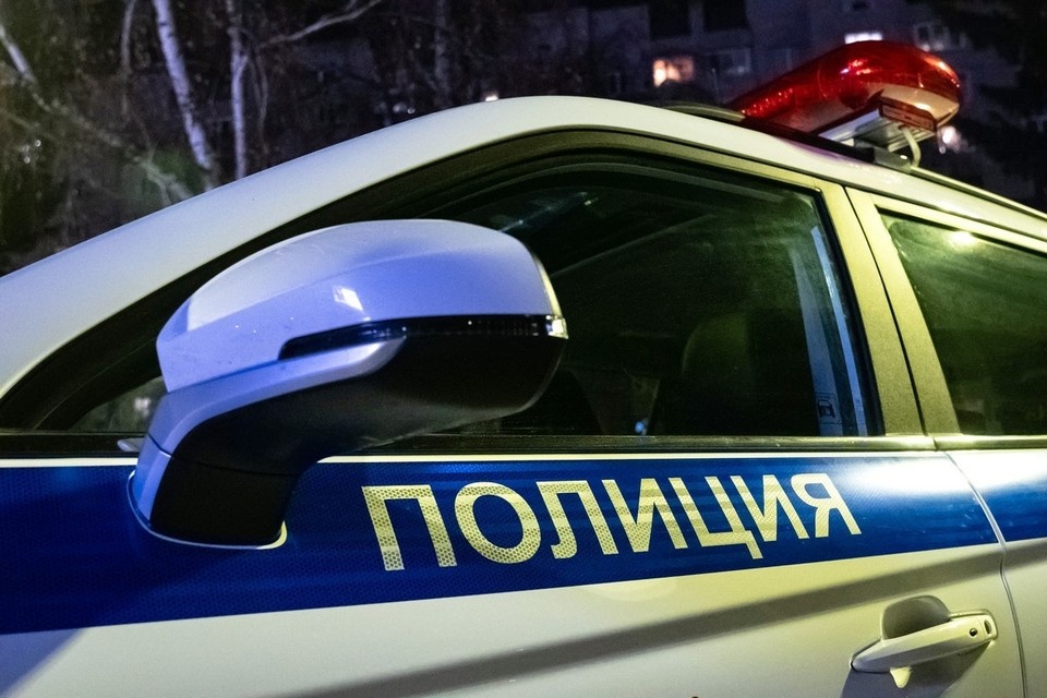    Жительница Канского округа пожаловалась на разбитые окна ИВАНОВА Диана