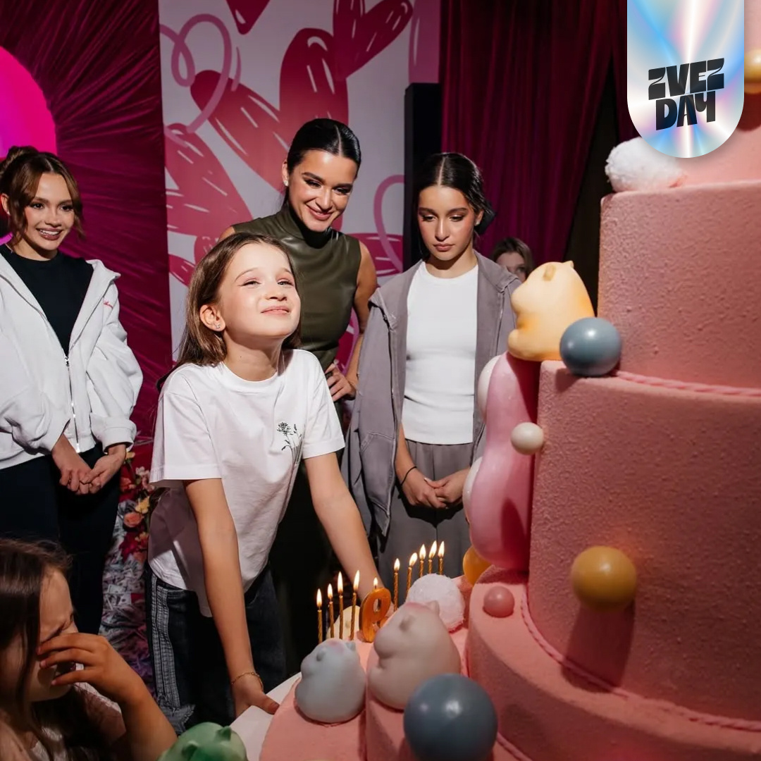 Ксения Бородина с дочерьми Теоной и Марусей