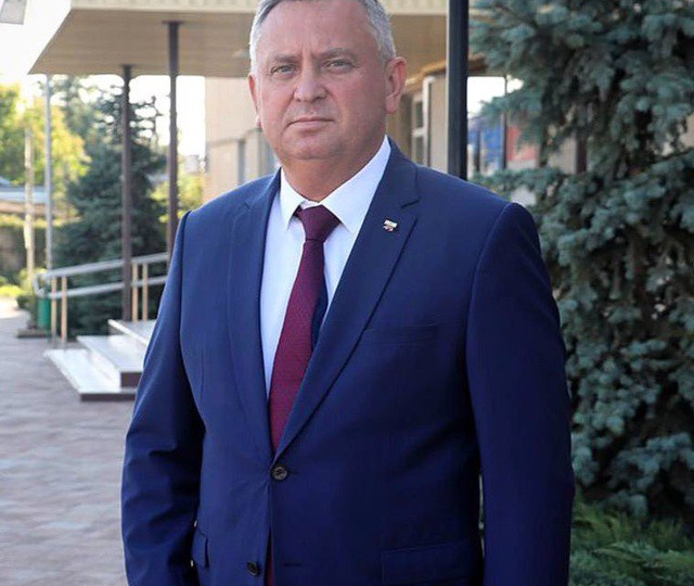 Высокопоставленный «невезучий» чиновник со Ставрополья отправился за колючую проволоку