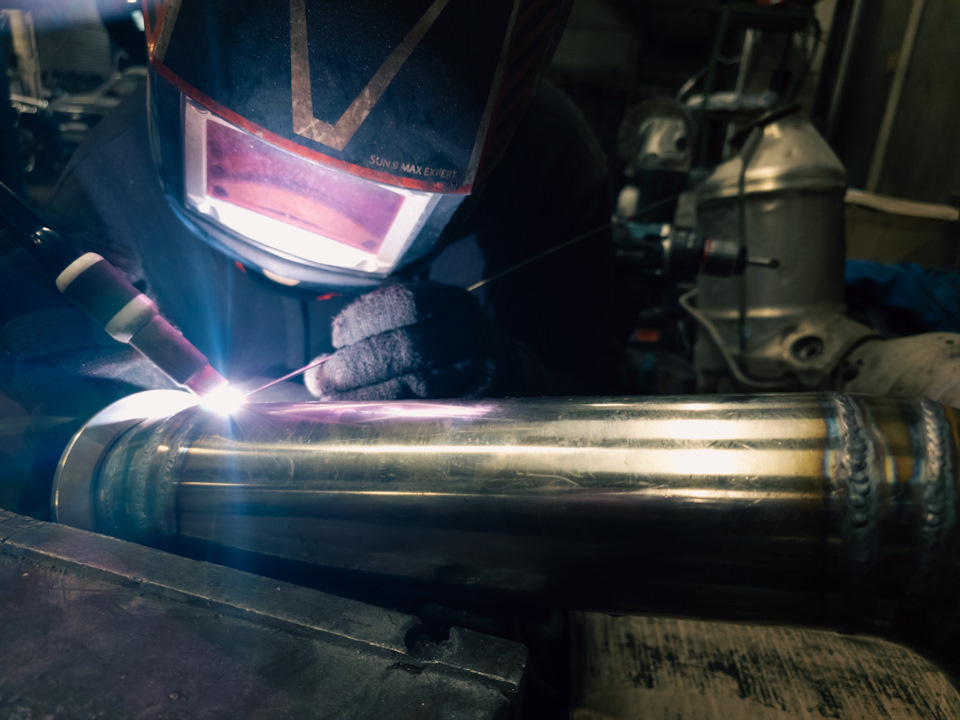 Удаление сажевого фильтра Lexus LX500d: Иготовление даунпайпа, Чип-тюнинг Stage 1, отключение EGR