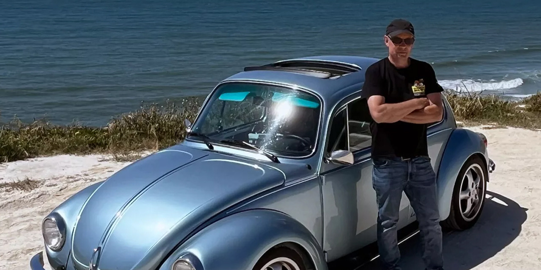 Мужик купил ржавый Volkswagen Beetle со свалки и сделал его быстрее, чем Porsche 911 GT3 😎