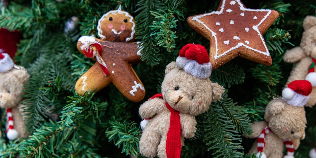 Как выбрать сладкие подарки к праздникам: советы Роспотребнадзора