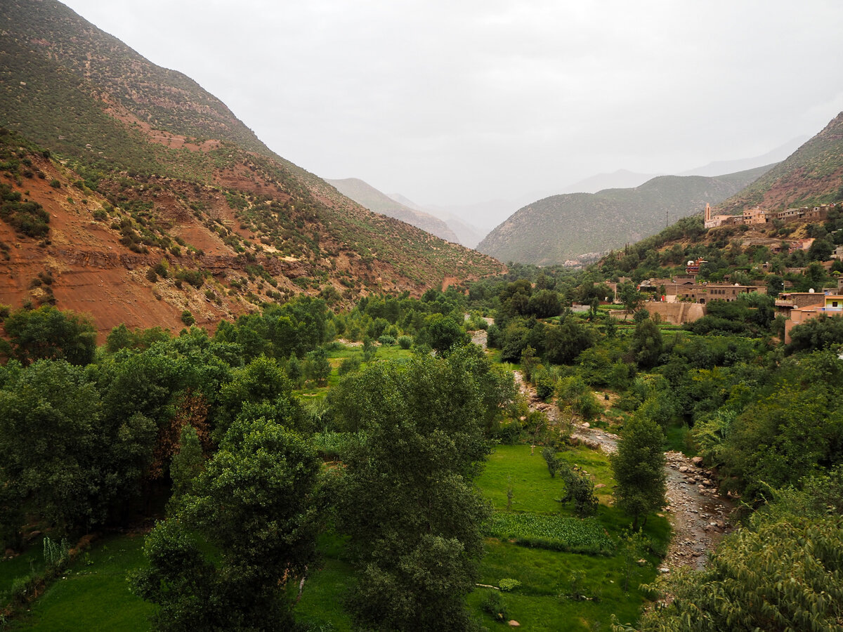 Долина в Атласских горах