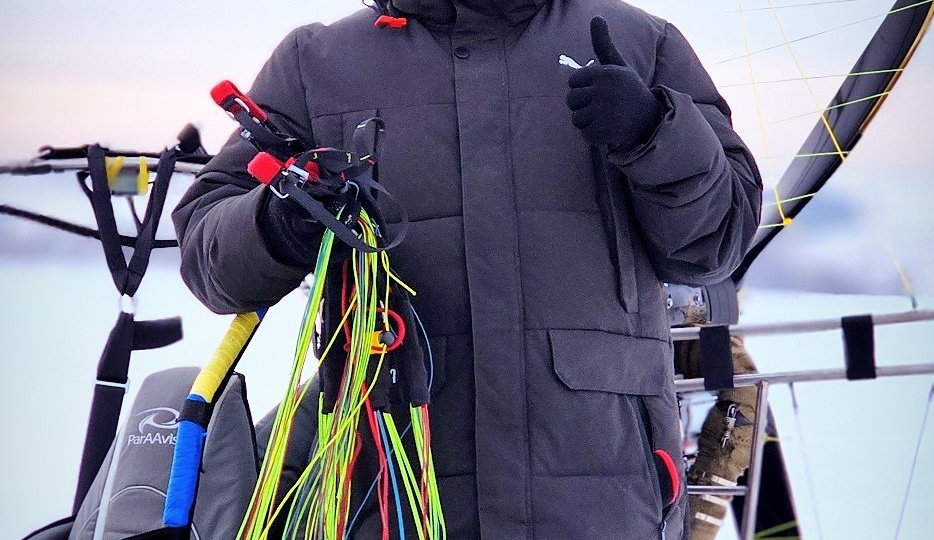 Сегодня было жарковато Егору , посмотрите на его счастливое лицо после полёта 🔥✈️ Наконец-то природа и погода над нами смиловалась