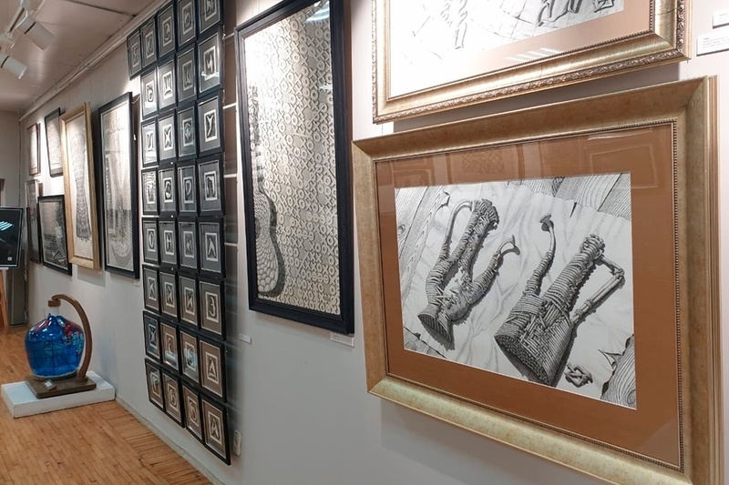    Экспозиция "География смыслов" Александра Сухина откроется в пятницу, 13 декабря, в 15 часов в выставочном зале на Юбилейной, 36