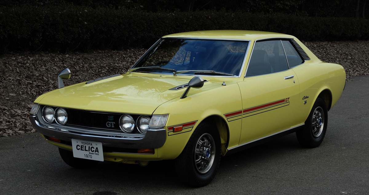 двигатель 1.8 л  мощность до 140л.с. максимальная скорость 190 км/ч