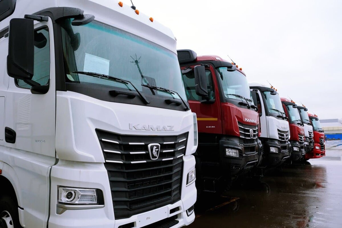   Грузовики поколения К-5