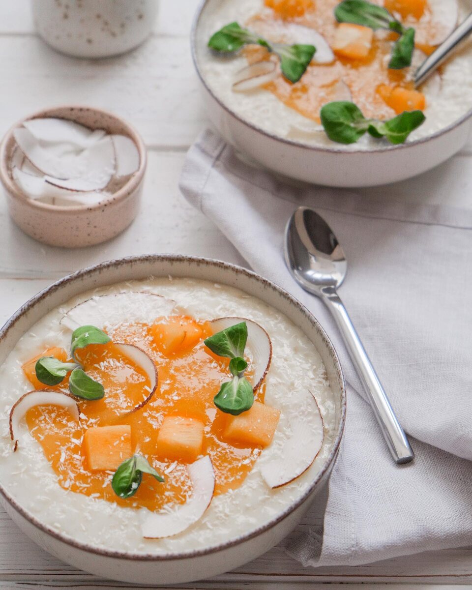 Рисовый пудинг с кокосовым кремом Англез и манговым конфи 🍮🌴 РЕЦЕПТ