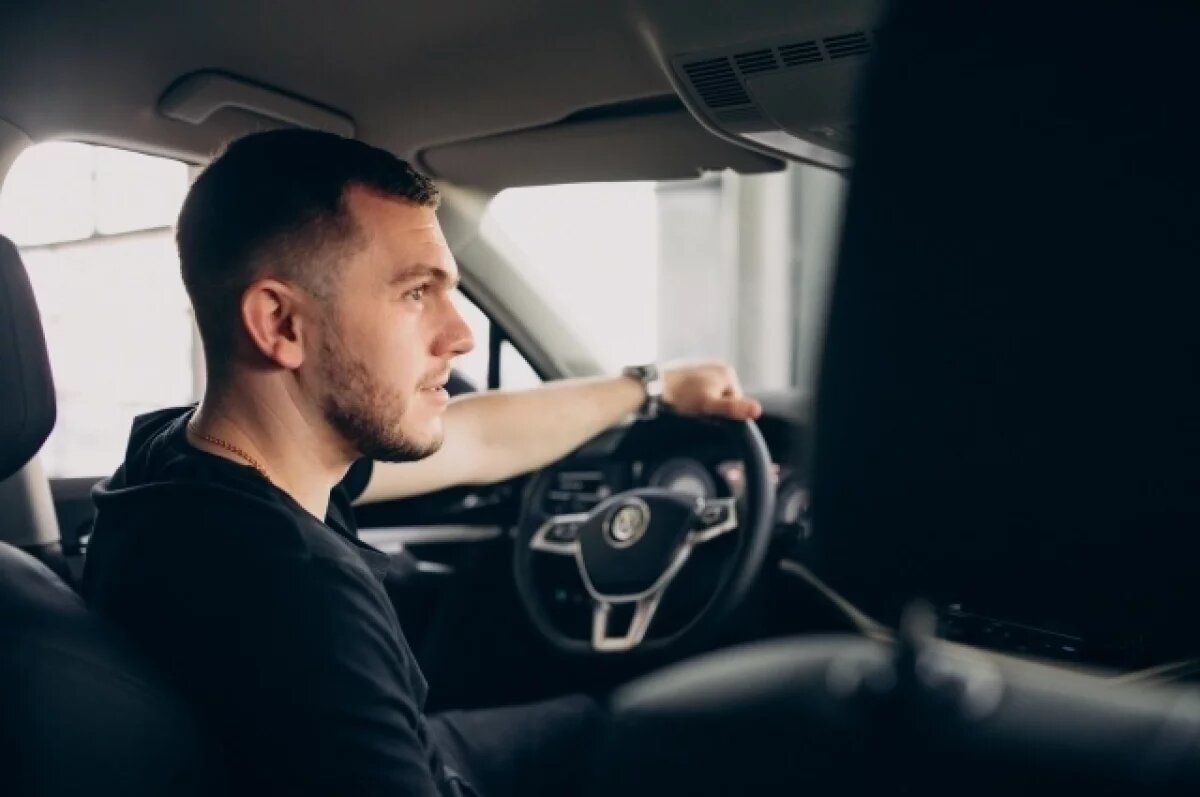    В Рыбинске орудовал мошенник, который притворялся продавцом ковриков