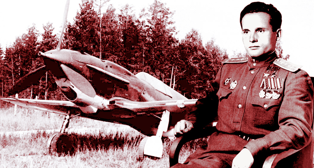 Как лётчик-ас и дважды Герой СССР в один миг поразил сразу 18 немецких полковников и генералов