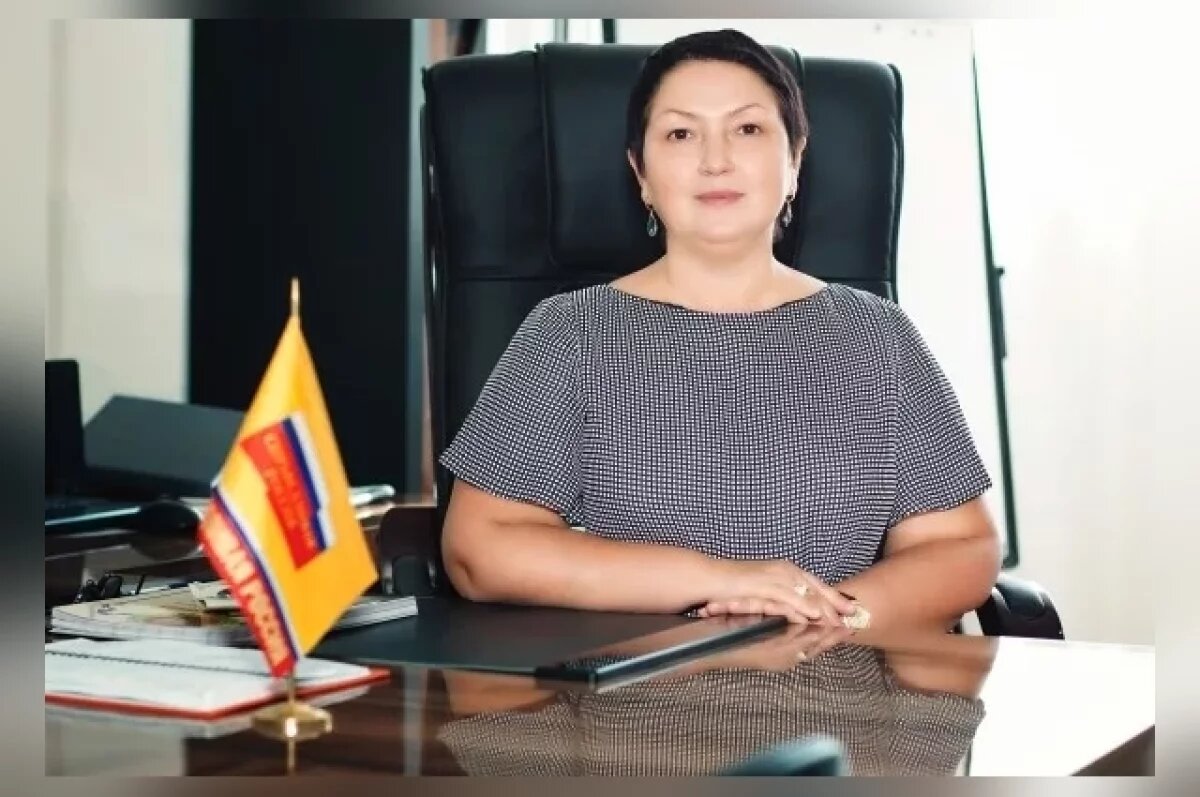    Бывший лидер татарстанского отделения партии «Справедливая Россия» Рушания Бильгильдеева признана виновной в масштабном мошенничестве.