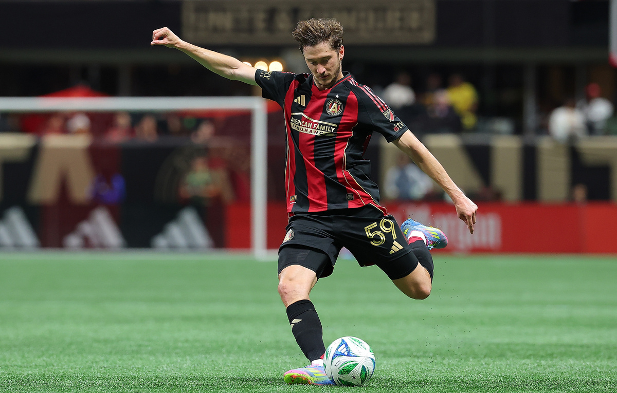    Полузащитник "Атланты" Алексей Миранчук  Kevin C. Cox/Getty Images