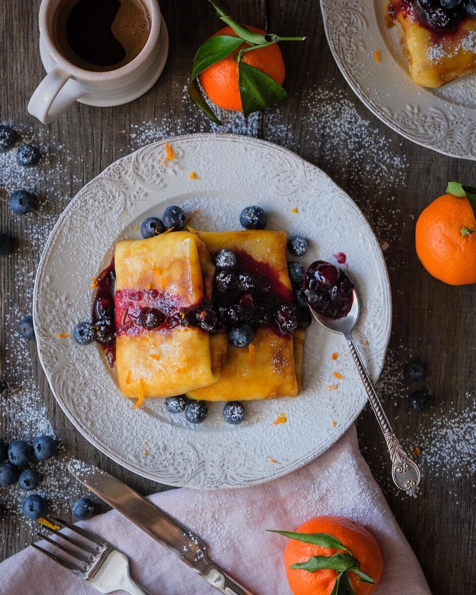 🌞 Утро Нового года встречает нас ароматными солнечными блинами 🍓✨