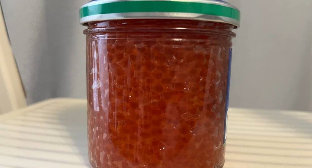 В Ярославле рассказали, как выбрать красную икру на Новый год