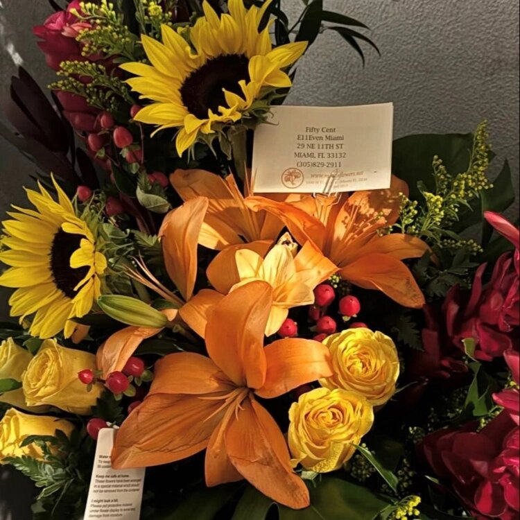 ФОТО: Instagram 50 Cent (запрещенная в России соцсеть; принадлежит компании Meta, признанной экстремистской организацией и запрещенной в РФ)📷
