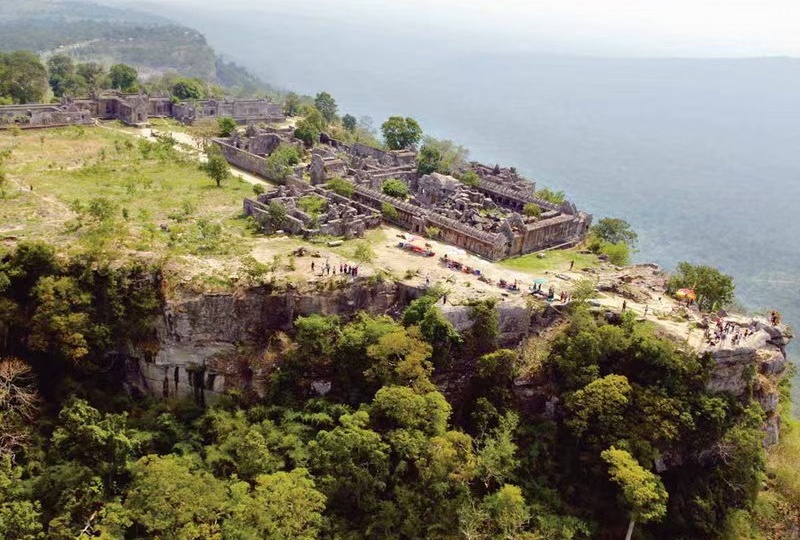 Столетний конфликт из-за древнего храма