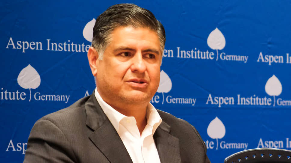 Бывший старший советник президента США Брайан Ланца посоветует ЛУКОЙЛу, что делать с зарубежными активами.📷Фото: Aspen Institute Germany