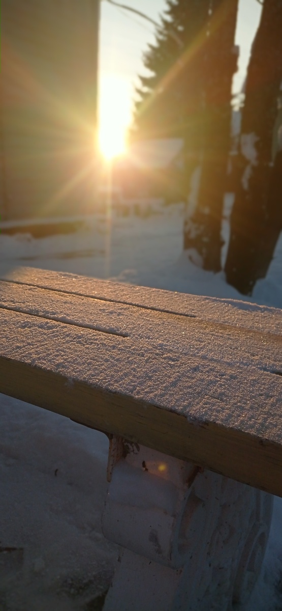 Снег искрится от рассвета. Фото моей влюблённой души в зимнюю природу✨