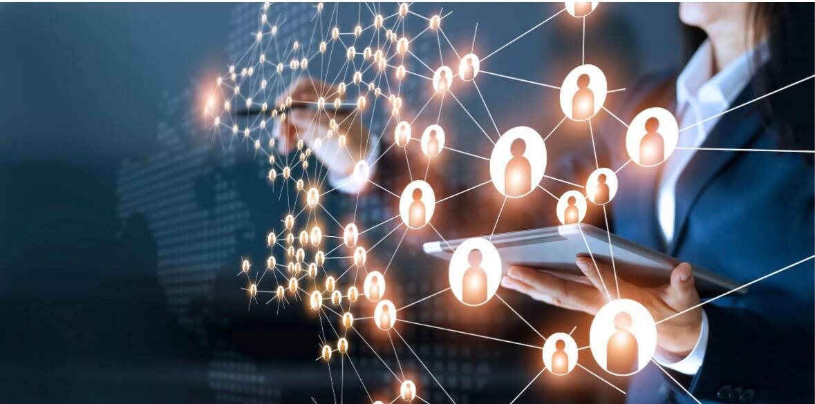 ПРОК — это проект о людях, взаимодействии и возможностях, которые появляются, когда связи работают правильно.