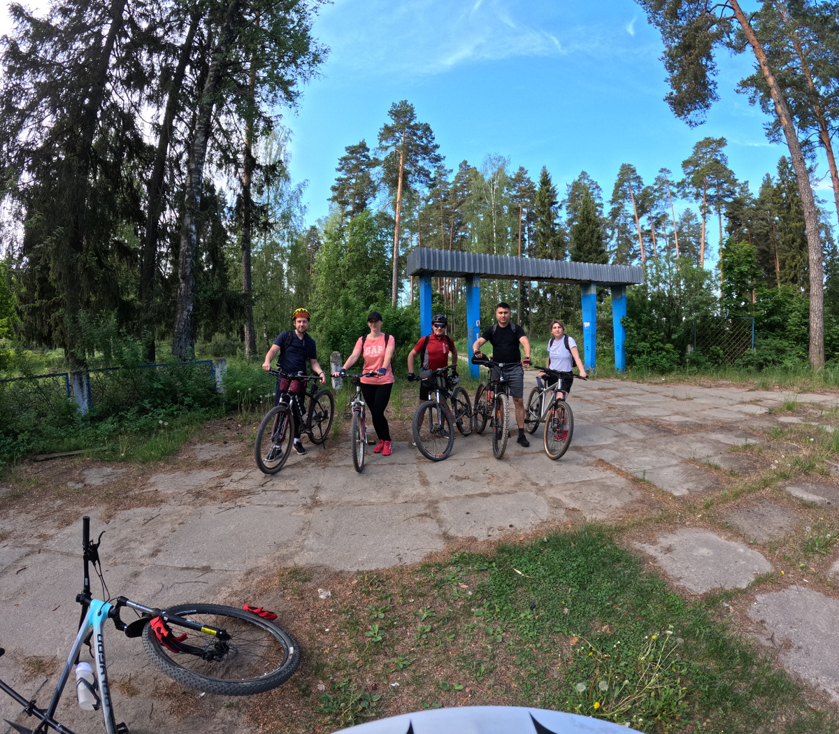 Мои друзья - велосипедисты и я