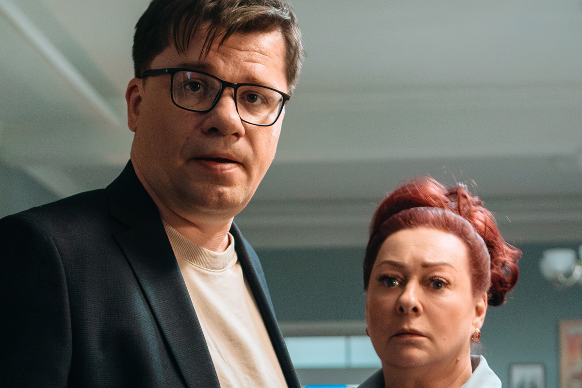     Марина Аронова заменила Ларису Гузееву, став «новой тещей» Гарика Харламова