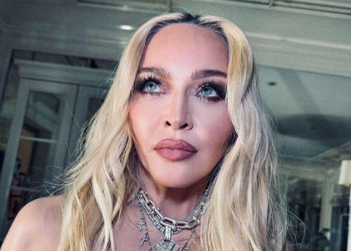     Мадонна Соцсети