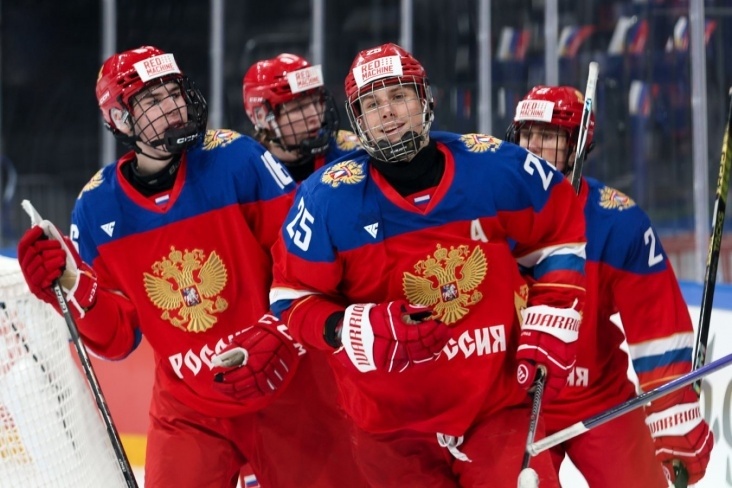 МОК вернул России флаг и гимн, за федерациями — допуск