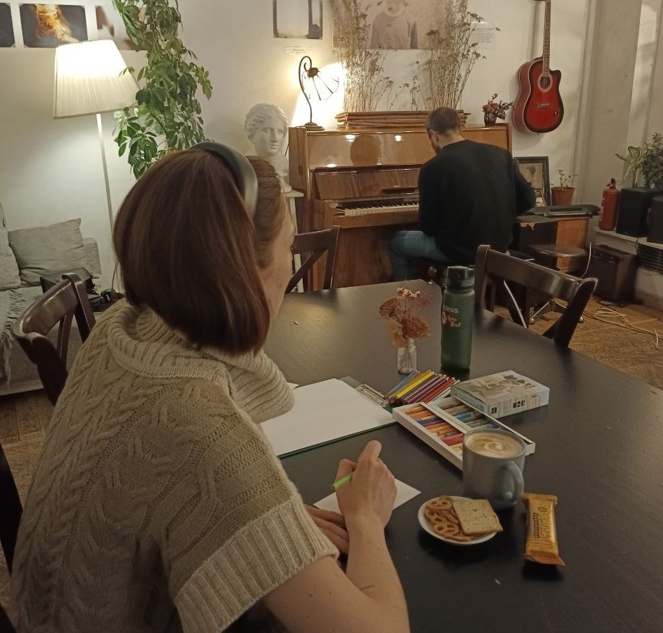 Арт-терапевтическое упражнение "Рисунок состояния" как один из инструментов работы с тревогой