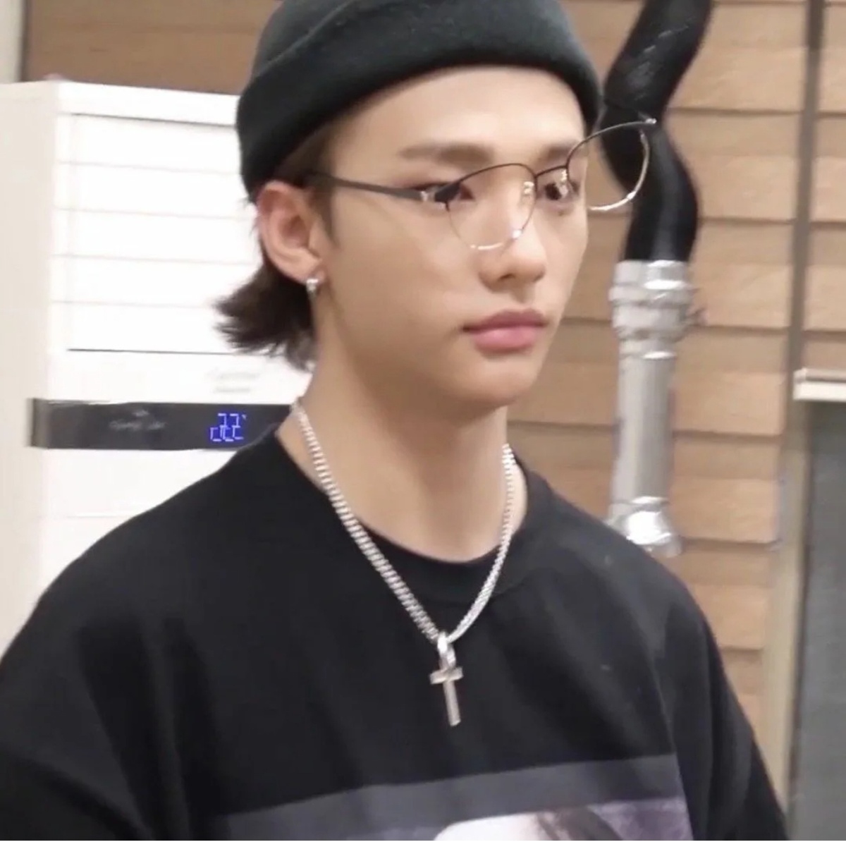 Не боги горшки обжигают.