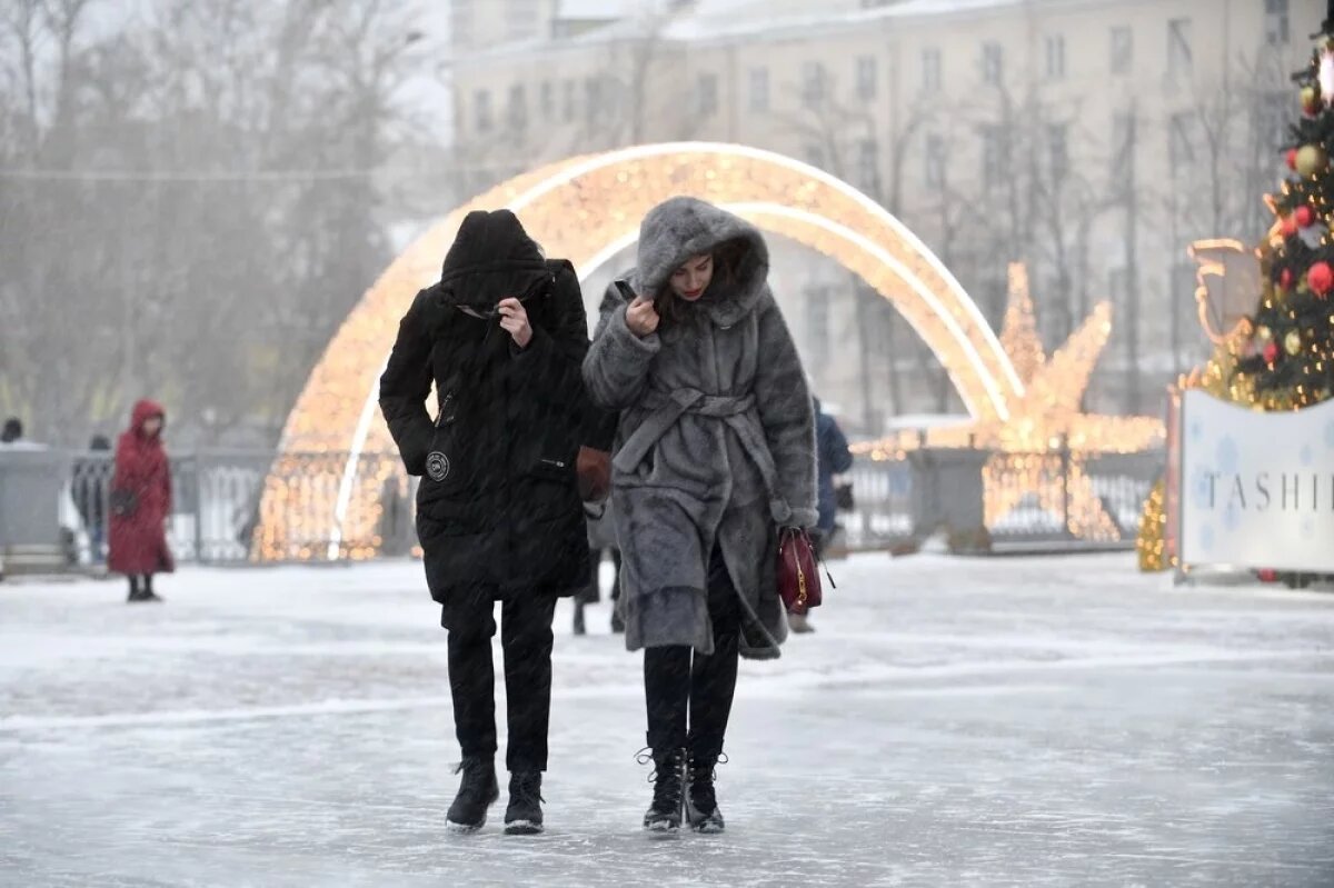    Холодный фронт принесёт не столько мороз, сколько штормовой ветер.