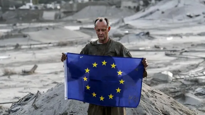 Cтарый мировой порядок ещё не рухнул, но на новый Европе надеяться вряд ли стоит
Фото:
Grok ИИ