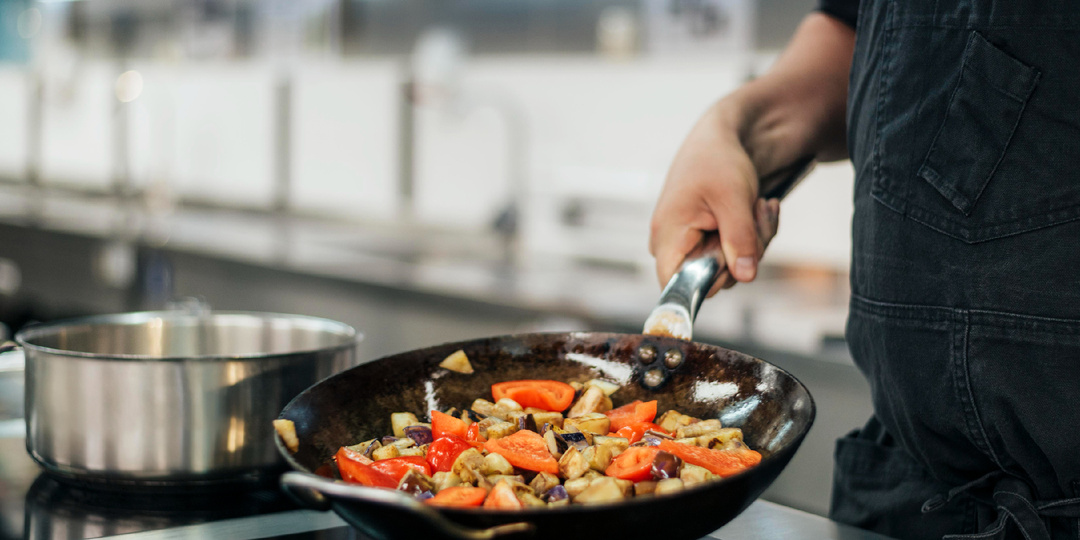 Национальные блюда народов России: где попробовать в Санкт-Петербурге