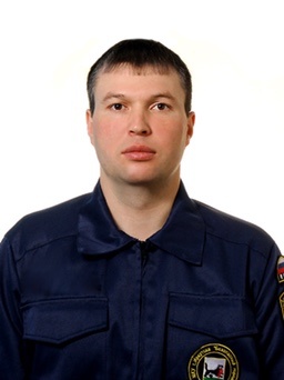 В 2020 году Михаил стал героем книги «100 подвигов 
обычных людей». В интервью проекту «Подвиги» 32-летний спасатель 
рассказал о том, как спасение людей стало для него смыслом жизни, а не 
просто работой, как он помог сохранить жизнь школьницы. А еще - о 
дальнейших профессиональных планах и поддержке близких, которая так 
важна каждому из нас.
