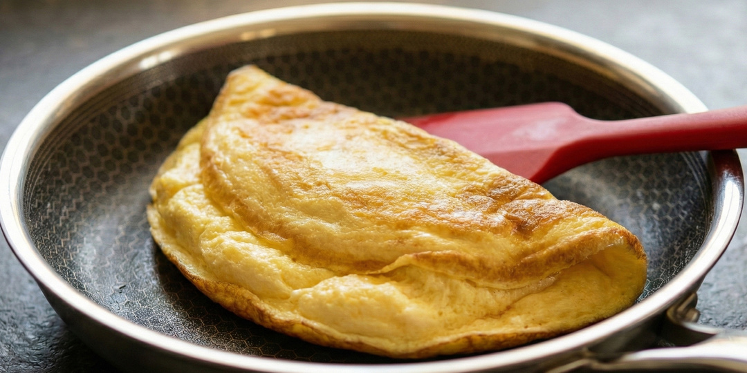 Взбил белки отдельно — и результат удивил всех. Нежнейший омлет-суфле за 5 минут