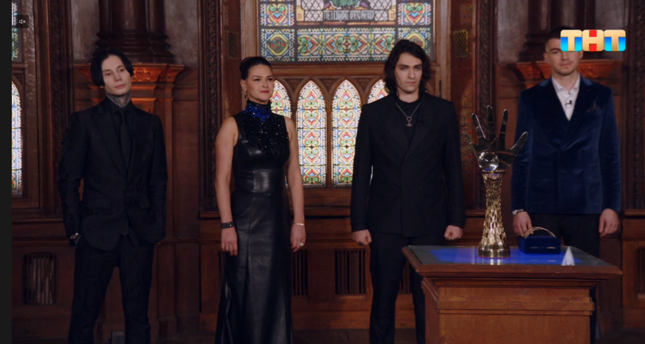 Скриншот из шоу "Битва сильнейших" 13.12.2025 для канала "Марина смотрит телевизор"