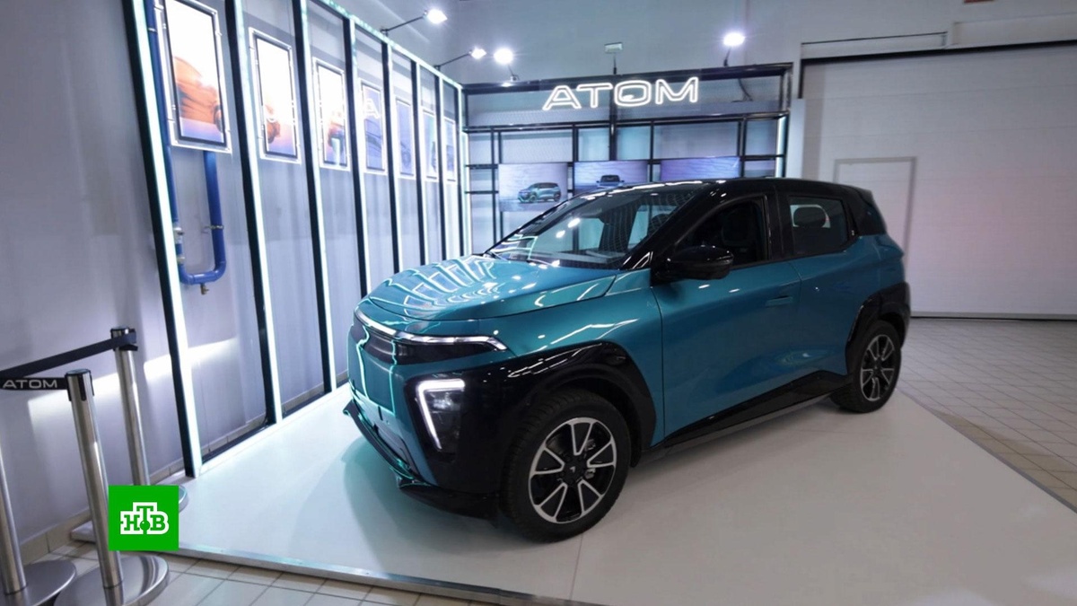    Корреспондент НТВ провел    тест-драйв    нового российского электромобиля «Атом»