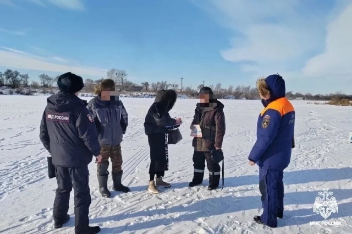    Несколько рыбаков Приморья уже оштрафованы за выход на лёд в период запрета
