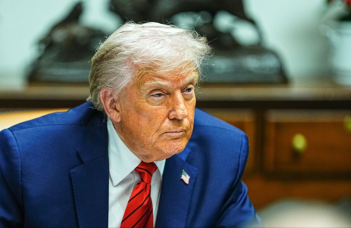    Президент США Дональд Трамп / Источник: © Aaron Schwartz — Pool via CNP/Keystone Press Agency/Global Look Press