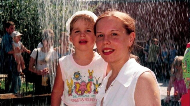 Из всех детей только Саша более-менее помнит маму.