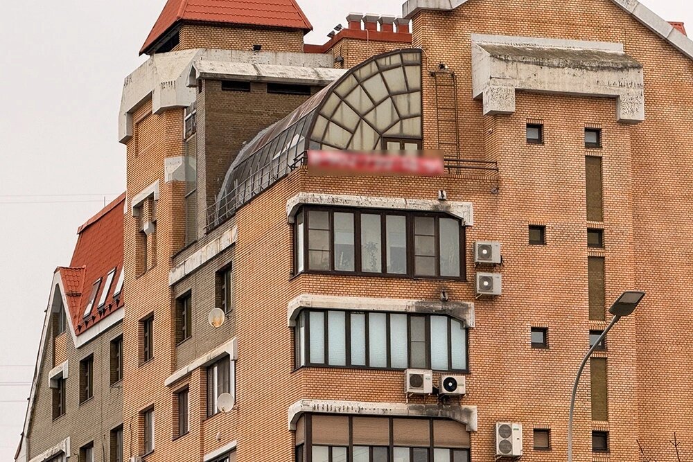 дом в котором квартира.  фото: яндекс.