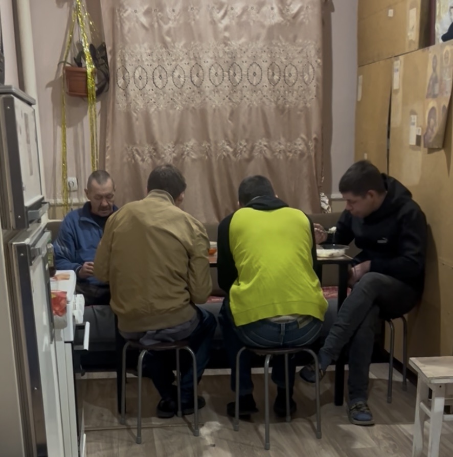 Завтрак в Рабочем доме «Урал»