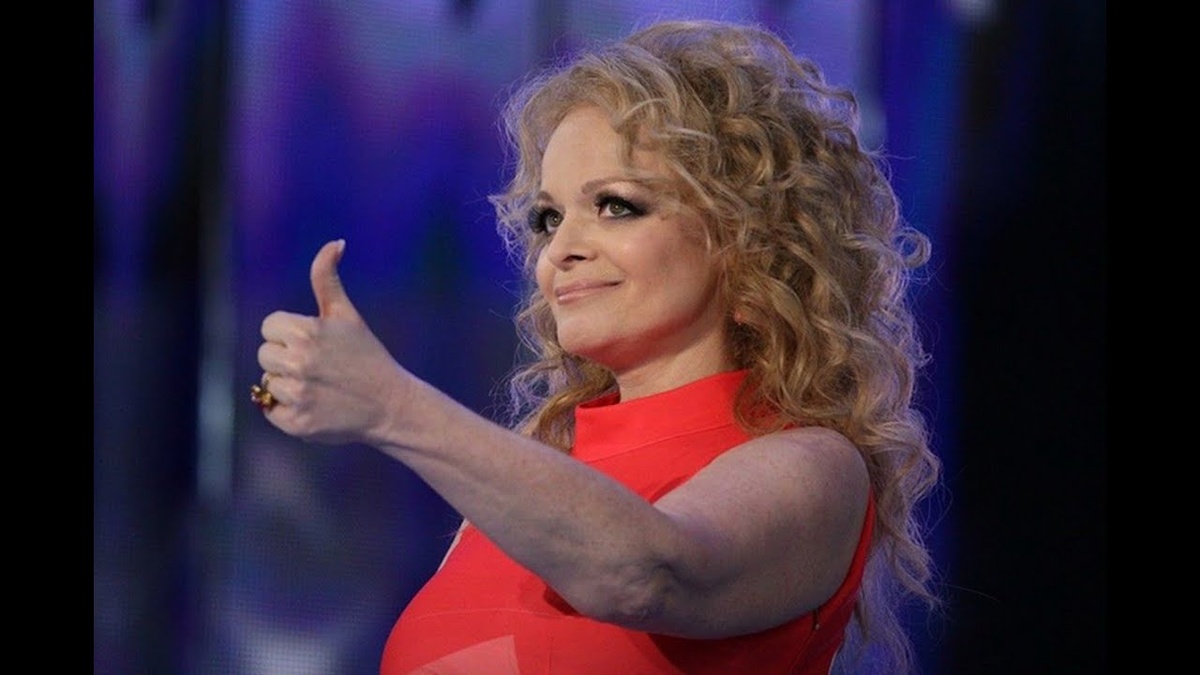 От «Пусть говорят» до Верховного суда: почему россияне не прощают Долину?