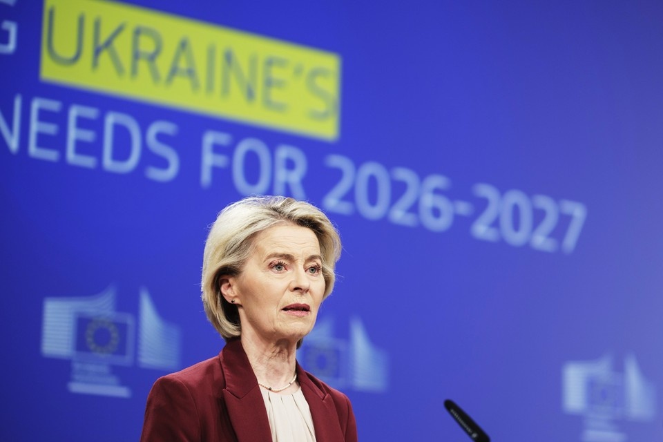    Европейская комиссия предлагает две меры: облигации ЕС и репарационный кредит, финансируемый за счет замороженных российских активов, для покрытия финансовых потребностей Украины на период 2026-2027 гг. GLOBAL LOOK PRESS