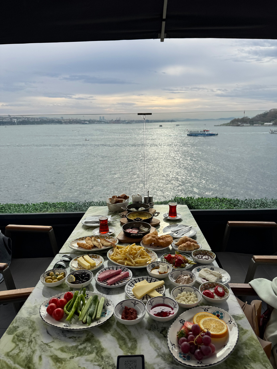 Этот завтрак я вам уже показывала, но в контексте статьи покажу еще раз 😆