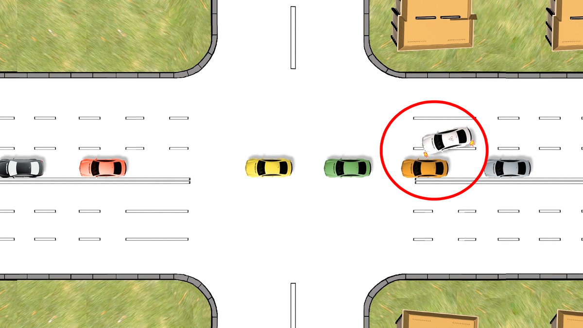 Получают задание повернуть налево или развернуться. Но при этом не успевают перестроиться и идут на маневр не с крайнего ряда. 