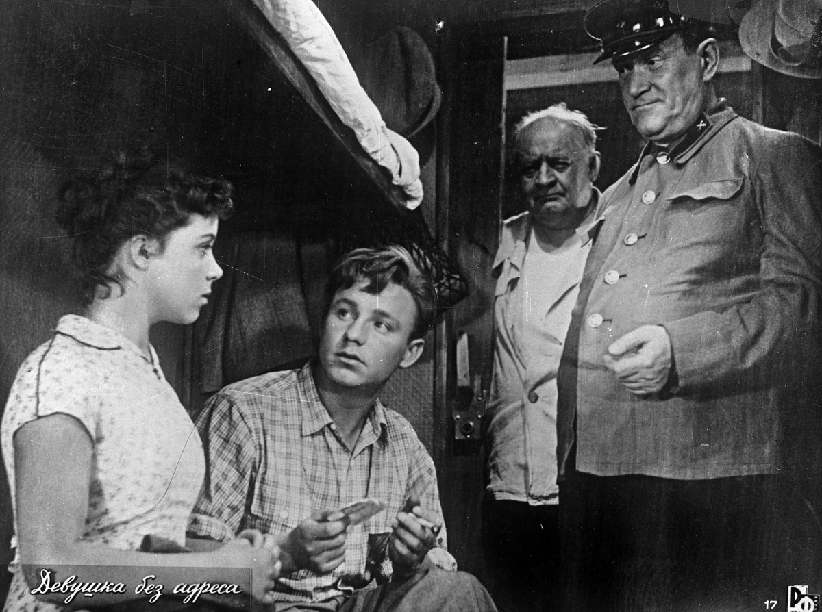    После окончания учёбы Рыбникова зачислили в Театр-студию киноактёра. В кино он дебютировал в студенчестве, снявшись в эпизоде фильма Сергея Герасимова «Сельский врач». В последующие годы вышло ещё несколько картин с его участием: «Команда с нашей улицы», «Запасной игрок», «Чужая родня» и другие / РИА Новости