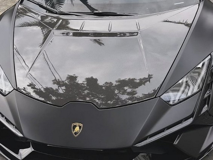 Футболист ФК «Зенит» Вендел показал свою Lamborghini за ₽70 млн