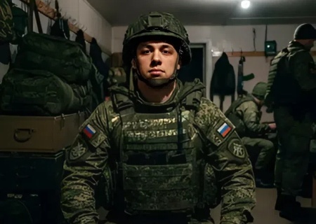    «Его от плуга оторвали». «Макан» служит в армии как вип-персона